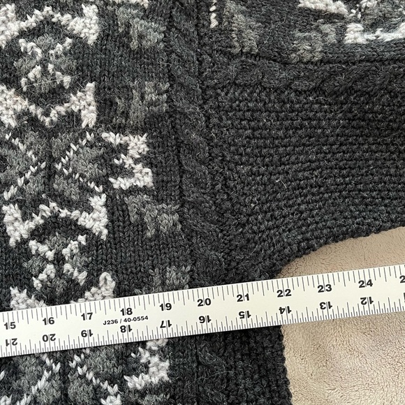 Herman Geist Hand Knit 100% Wool Zippered Cabincore Sweater Cardigan Size Large - Picture 11 of 13